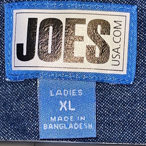 🌹Joe's Denim Button-Up Shirt - Picture 2 of 5